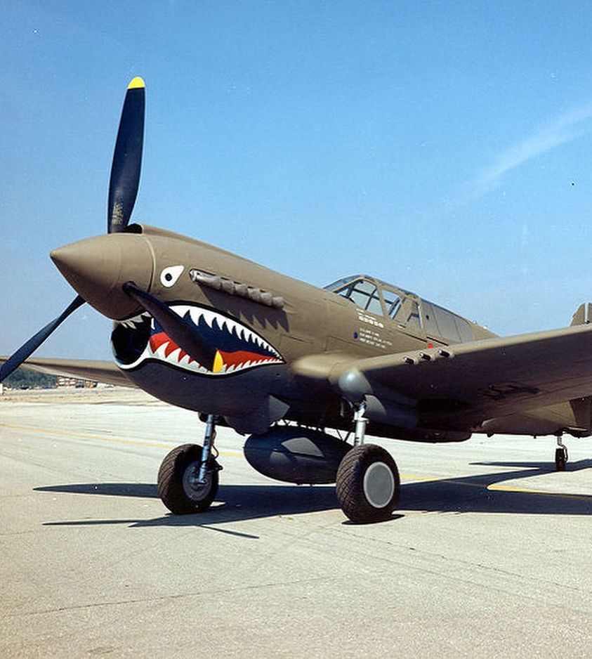 Curtiss P-40 Warhawk